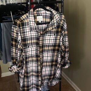 American Eagle Plaid Button-Up Shirt